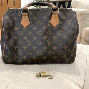Beautiful Louis Vuitton Purse with Lock & Key